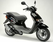 2004 Derbi Atlantis photo